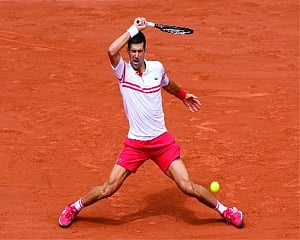 Djoker survives French Open scare