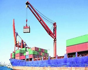 Exports fall 0.8 pc in Dec, trade deficit widens to USD 15.71 bn