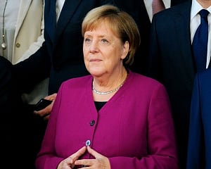 German governors, Merkel to discuss virus amid high cases