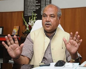 Govt-farmers talks to take place as scheduled on Friday; Tomar says hopeful of positive discussion