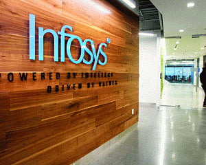 Govt to Infosys: Resolve I-T portal glitches by Sept 15