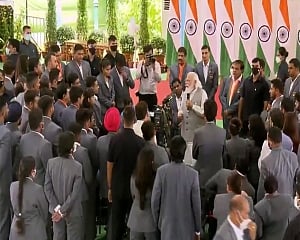 I get motivation, inspiration from you all: PM to para athletes