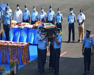 IAF chopper crash: Group Captain Varun Singh cremated with full military honours in Bhopal