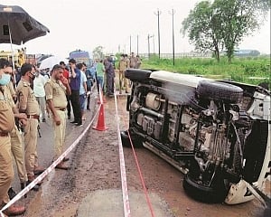 Inquiry commission gives 'clean chit' to UP Police in Vikas Dubey encounter case