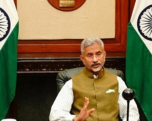 Jaishankar meets Singaporean counterpart in US; discusses Indo-Pacific, COVID-19