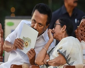 Kejriwal congratulates Mamata, M K Stalin on election results