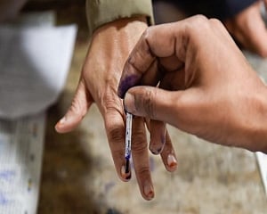 LDF leads in 75 seats in Kerala; UDF 56