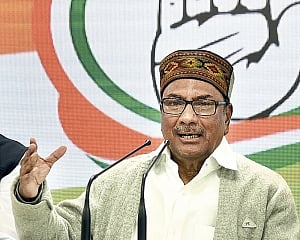 Leaking of official secret of military ops is treason: AK Antony