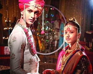Living a Maratha wedding