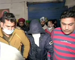 Man handed over to Haryana police by farmer leaders being quizzed