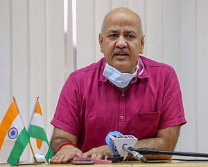 Manish Sisodia accuses BJP workers of vandalising his official vehicle