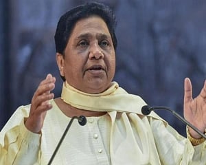 Mayawati hits out at UP govt over law & order