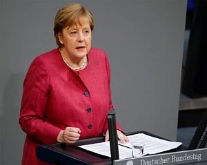 Merkel says German COVID rise worrying, urges vaccination