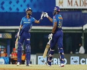 MI score 150 for 5 against SRH