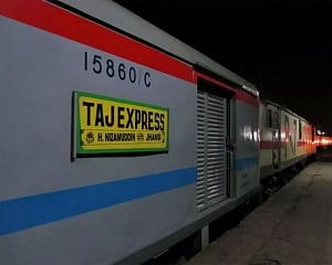 Minor fire breaks out in Taj Express, all passengers safe