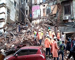 Mumbai: 1 dead, 4 hurt after building wall collapses on house