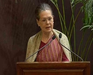 Must systematically plan to give a govt which believes in principles of Constitution: Sonia Gandhi