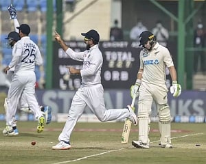 New Zealand 13/1 in pursuit of 540-run target against India