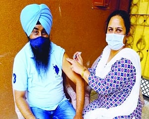 Not vaccinated, go on leave, Punjab CM tells Govt staff