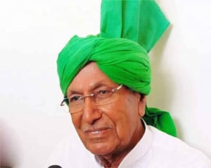 O P Chautala released from Tihar Jail