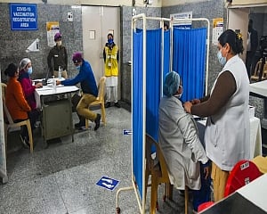 One-third of vaccination sites in all Delhi govt hospitals to run round-the-clock