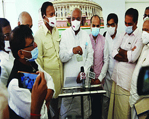 Opp to back Bill giving States,UTs power to make OBC list