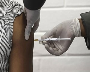 Over 1.19 crore healthcare and frontline workers vaccinated against COVID-19: Govt