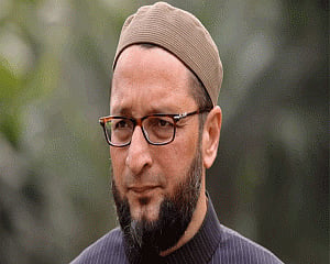 Owaisi booked in UP for 'vitiating' communal harmony, violating Covid norms