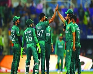 Pakistan crush Namibia, storm into semifinals
