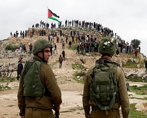 Palestinians: Israeli forces kill man in West Bank clashes