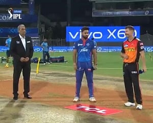 Pant wins toss, elects to bat against SRH