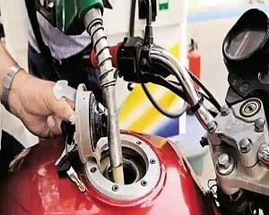 Petrol, diesel prices at fresh highs; petrol crosses Rs 87 mark in Delhi