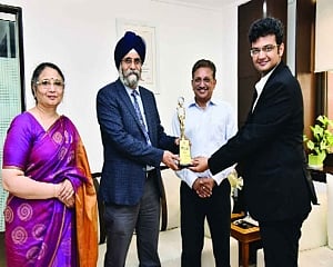PFC bestowed with the prestigious Governance Now award