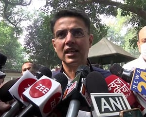 Pilot meets Sonia Gandhi amid Cabinet reshuffle buzz in Rajasthan