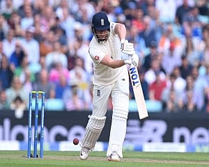 Pope helps England take 36-run lead at tea