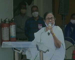 Prevent BJP from coming to power, let Bengal live in peace: Mamata