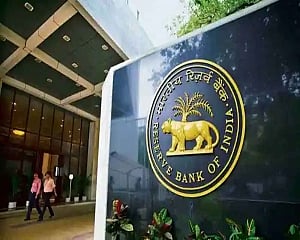 RBI keeps policy rate unchanged for 7th time in a row; repo retained at 4 pc