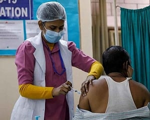 Reliance Foundation, BMC to give 300K jabs to poor in Mumbai