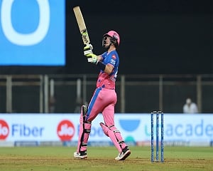 Royals beat Capitals by three wickets