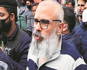 SC agrees to hear Omar Abdullah's plea challenging DHC circular on consent of parties