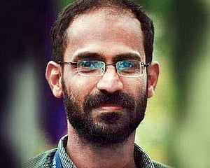 SC grants 5-day bail to journalist to visit ailing mother in Kerala