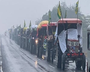 Security increased along Delhi borders ahead of farmers' tractor rally
