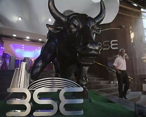 Sensex soars past 52K; Nifty tops 15,300
