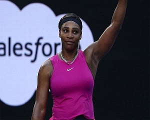Serena Williams into semis against Barty in Aussie tuneup
