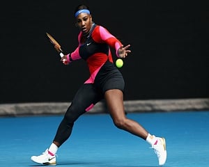 Serena Williams retires from Wimbledon opener after injury