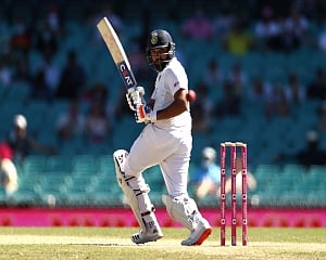 Set 407 for victory, India reach 98/2 at stumps on Day 4