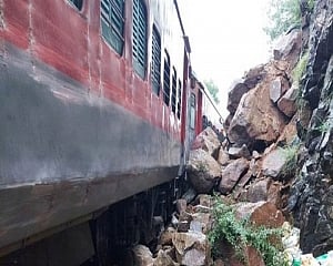 Seven coaches of Bengaluru-bound train derail in TN, no casualty reported, says Rlys