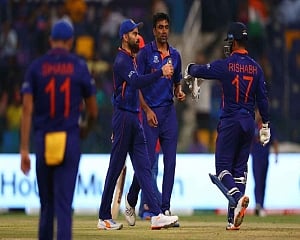Shami, Jadeja roll over Scotland for 85
