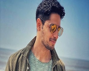 Sidharth Malhotra is back on sets