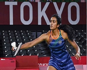 Sindhu enters semifinals at Tokyo Olympics
